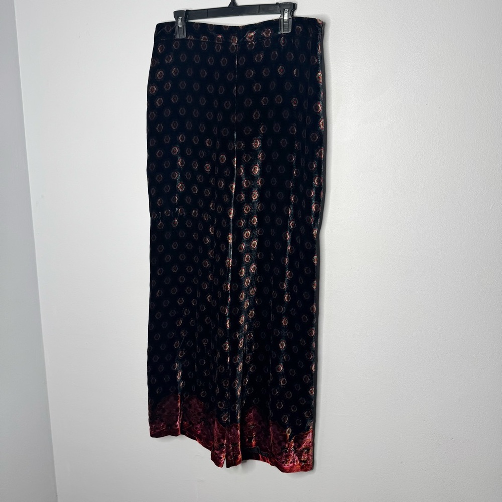 Trina Turk Palazzo Flare Damask Jacquard Velvet Like Print Pants size 10 - Picture 5 of 7